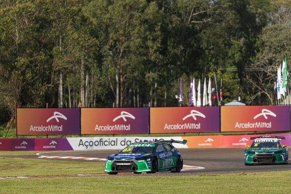 Stock Car: Guilherme Salas faz grande volta e conquista pole no Velopark