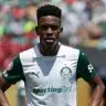Estêvão, do Palmeiras, durante o jogo contra o Al Ahly, pelo Mundial