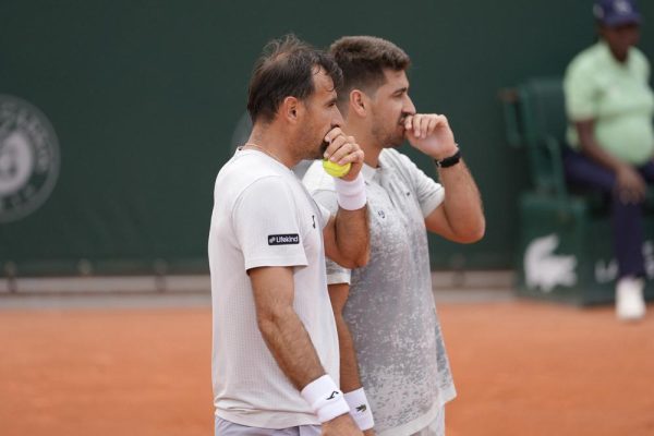 Luz e Dodig endurecem, mas param em favoritos nas quartas
