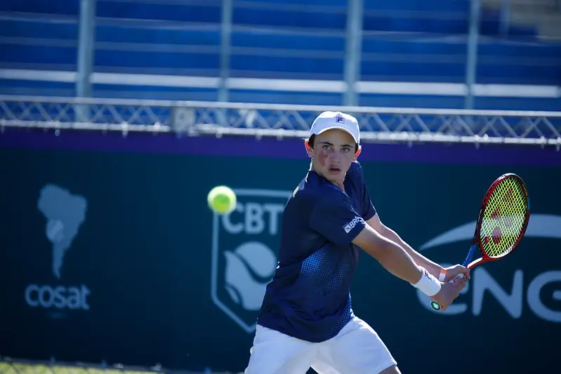 Mamede, Lino e Duda Carbone jogam finais de ITF no juvenil