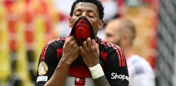 O que faltou ao Flamengo contra o Bayern? Colunistas avaliam