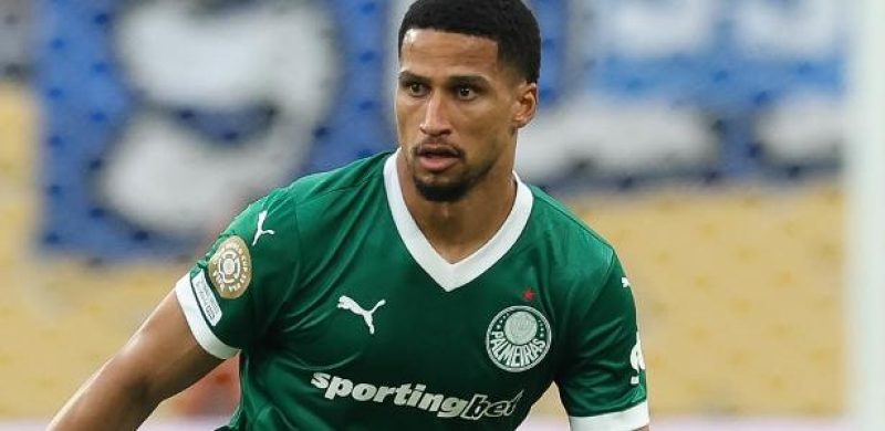 Murilo, zagueiro do Palmeiras, durante jogo contra o Porto no Mundial de Clubes