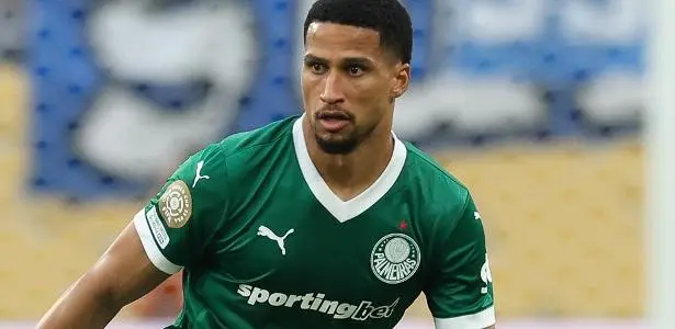 Murilo, zagueiro do Palmeiras, durante jogo contra o Porto no Mundial de Clubes