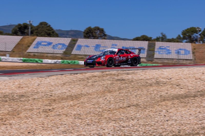 Porsche Cup: Com disputa acirrada, Sadak Leite conquista pole da Sprint Challenge