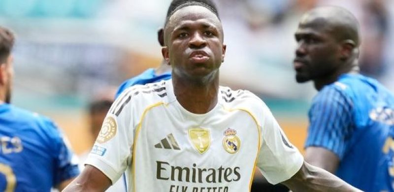 Vinícius Júnior durante jogo entre Real Madrid e Al-Hilal no Mundial de Clubes