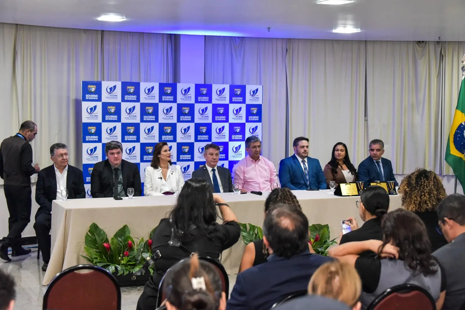 Roraima sedia encontro nacional dos presidentes das Juntas Comerciais do Brasil. 1 Reuniao Nacional de Presidentes das Juntas Comerciais do Brasil Oseias Martins 4