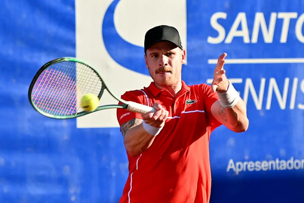 Sell perde set-points e cai na semifinal de challenger nos EUA