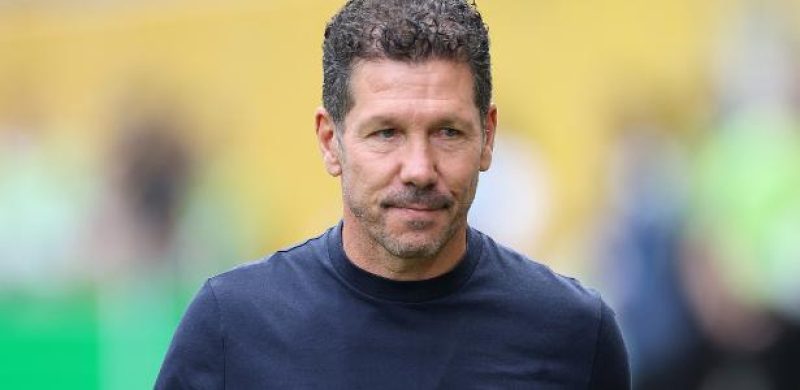 simeone expressa sua 'fé' e compartilha o que mais o impressionou no botafogo. 1 diego simeone, durante vitória do atlético de madri sobre o seattle sounders, no mundial de clubes