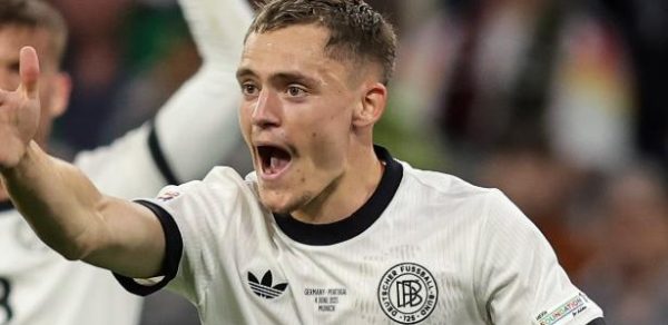 Wirtz comemora gol marcado pela Alemanha contra Portugal na Liga das Nações
