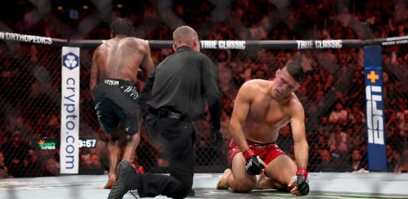 Kevin Holland, dos Estados Unidos, derrota Vicente Luque, do Brasil, em luta pelo UFC 316.