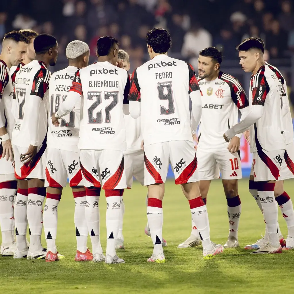 Análise: com dedo de Filipe Luís, Flamengo mostra nova face em virada sobre o Bragantino | flamengo