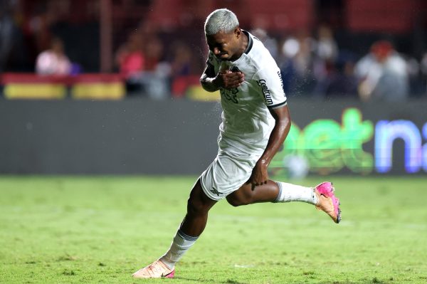 Atacante? Cuiabano repete gol no fim e reforça credenciais ofensivas após permanência no Botafogo | botafogo