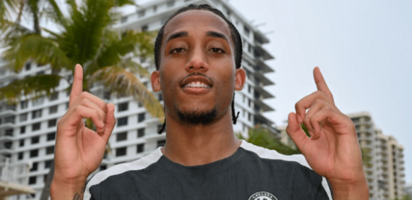 João Pedro, novo reforço do Chelsea