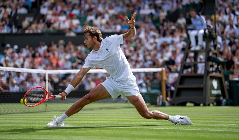 Cobolli se orgulha de campanha até as quartas e será top 20 após Wimbledon