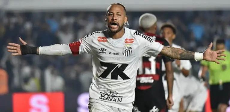 Colunistas veem excesso de respeito do Flamengo em 'retorno' de Neymar