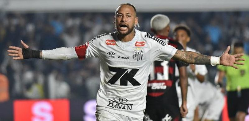 Colunistas veem excesso de respeito do Flamengo em 'retorno' de Neymar