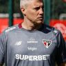 Hernán Crespo comanda treino do São Paulo