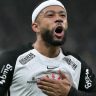 Memphis Depay balançou as redes em em Corinthians x América de Cali, partida da Sul-Americana