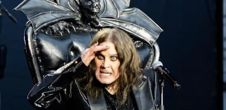 Morre Ozzy Osbourne aos 76 anos