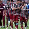 jogadores do fluminense celebram vitória sobre o al-hilal, no mundial de clubes