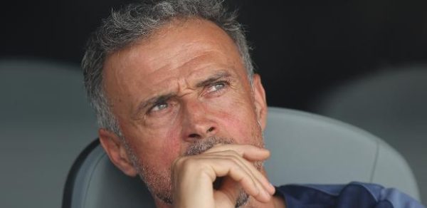 Luis Enrique, técnico do PSG, durante jogo contra o Real Madrid no Mundial