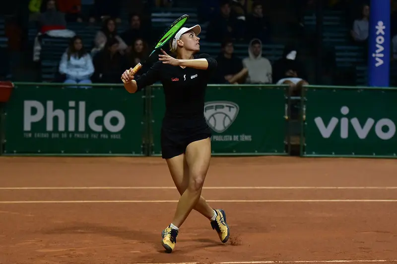 Luiza Fullana para nas quartas no Pinheiros, argentinas se destacam