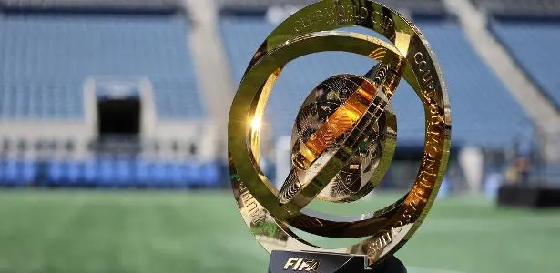 Mundial registra um espetáculo de gols antes das semifinais e alcança marcos históricos das Copas. 1 Troféu do Mundial de Clubes