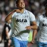 Gustavo Martins celebra gol do Grêmio sobre o Vasco