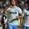 Gustavo Martins celebra gol do Grêmio sobre o Vasco