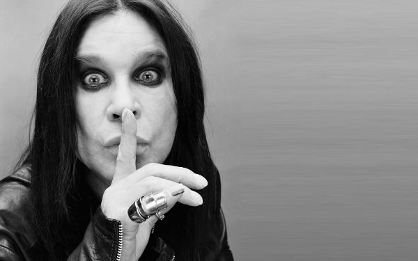 Ozzy Osbourne foi ícone e 'tio doidão' graças a excessos - 22/07/2025 - Ilustrada