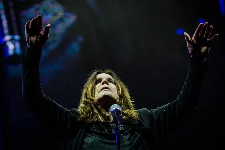 Por que Ozzy Osbourne, ou John Michael, tinha esse nome? - 22/07/2025 - Ilustrada