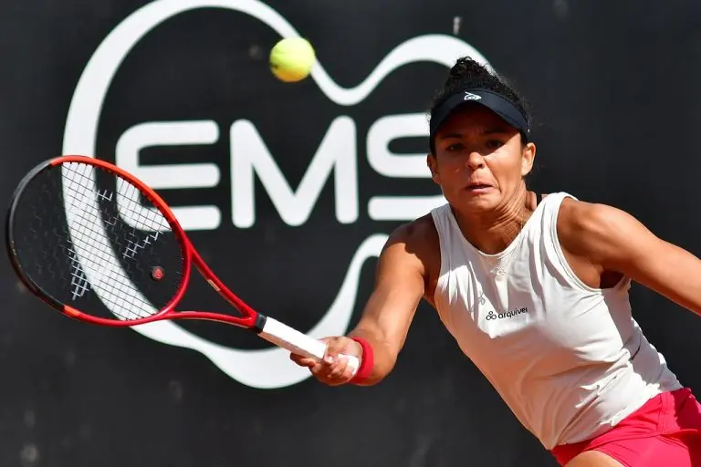 Rebeca Pereira é finalista no saibro alemão e busca 2º título do ano