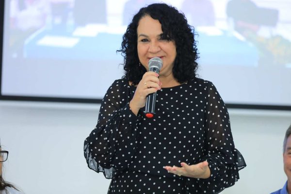 Reitora Leila Perussolo Secom RR