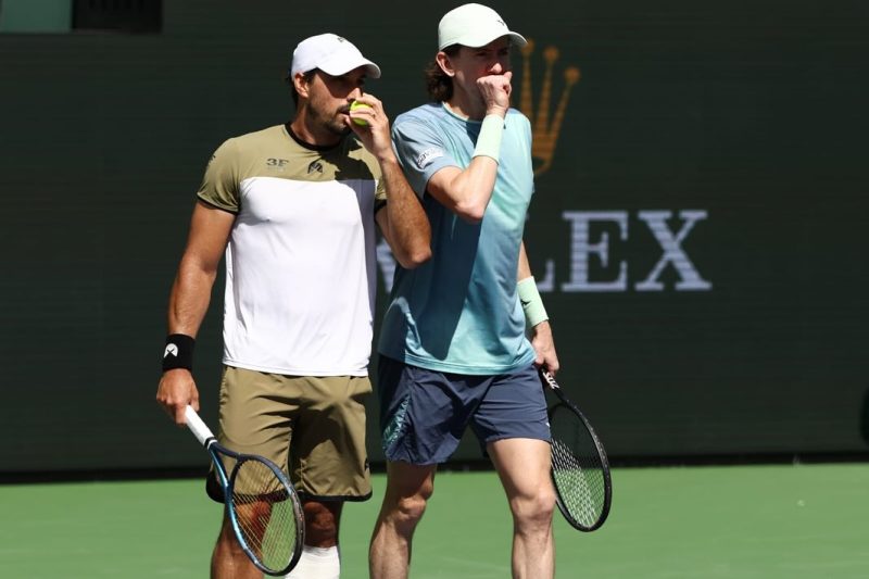 Romboli e Smith caem em três sets na estreia em Los Cabos