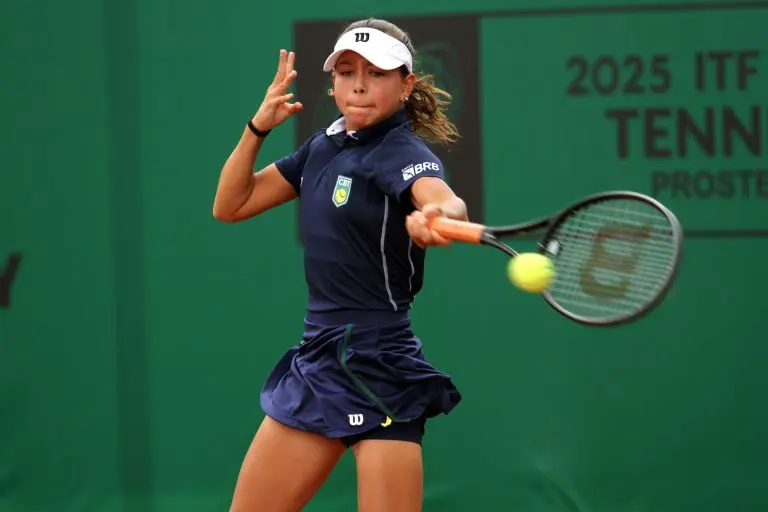 Brasileiras se aproximam das quartas no Mundial de 14 anos