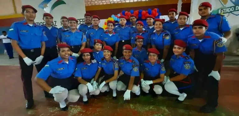 Colegio Militarizado de Bonfim celebra tradicoes brasileiras em regiao de fronteira 2