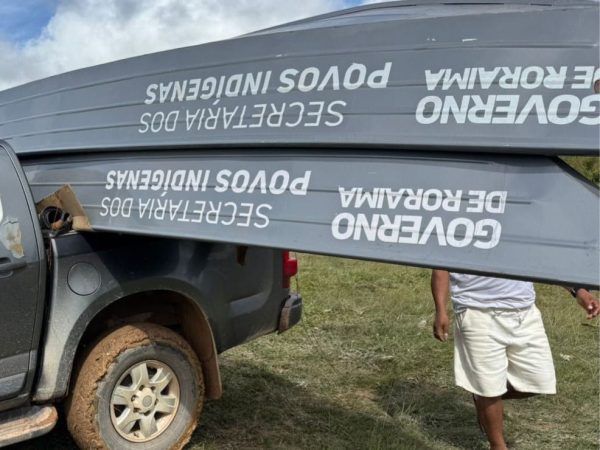 entrega barcos a comunidades indigenas em seis municipios ascom sepi 2