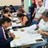 Entrega de mais de 150 escrituras publicas a moradores do conjunto Ajuricaba Ascom Codesaima 1