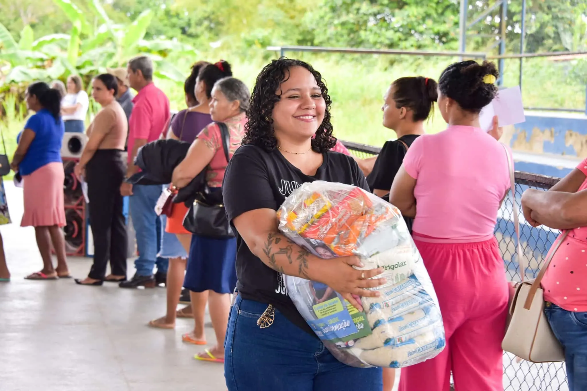 Governo de Roraima começa a distribuir cestas básicas do programa nas regiões interioranas do Estado 1 Governo de Roraima inicia entrega das cestas basicas do programa no interior do Estado 7 scaled