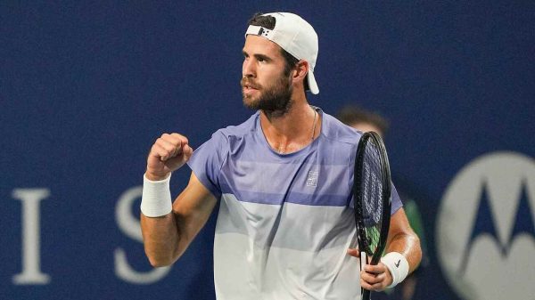 khachanov faz sua terceira semifinal no canadá e desafia zverev