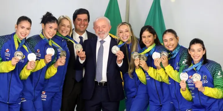 Lula anuncia criação de universidade dos esportes