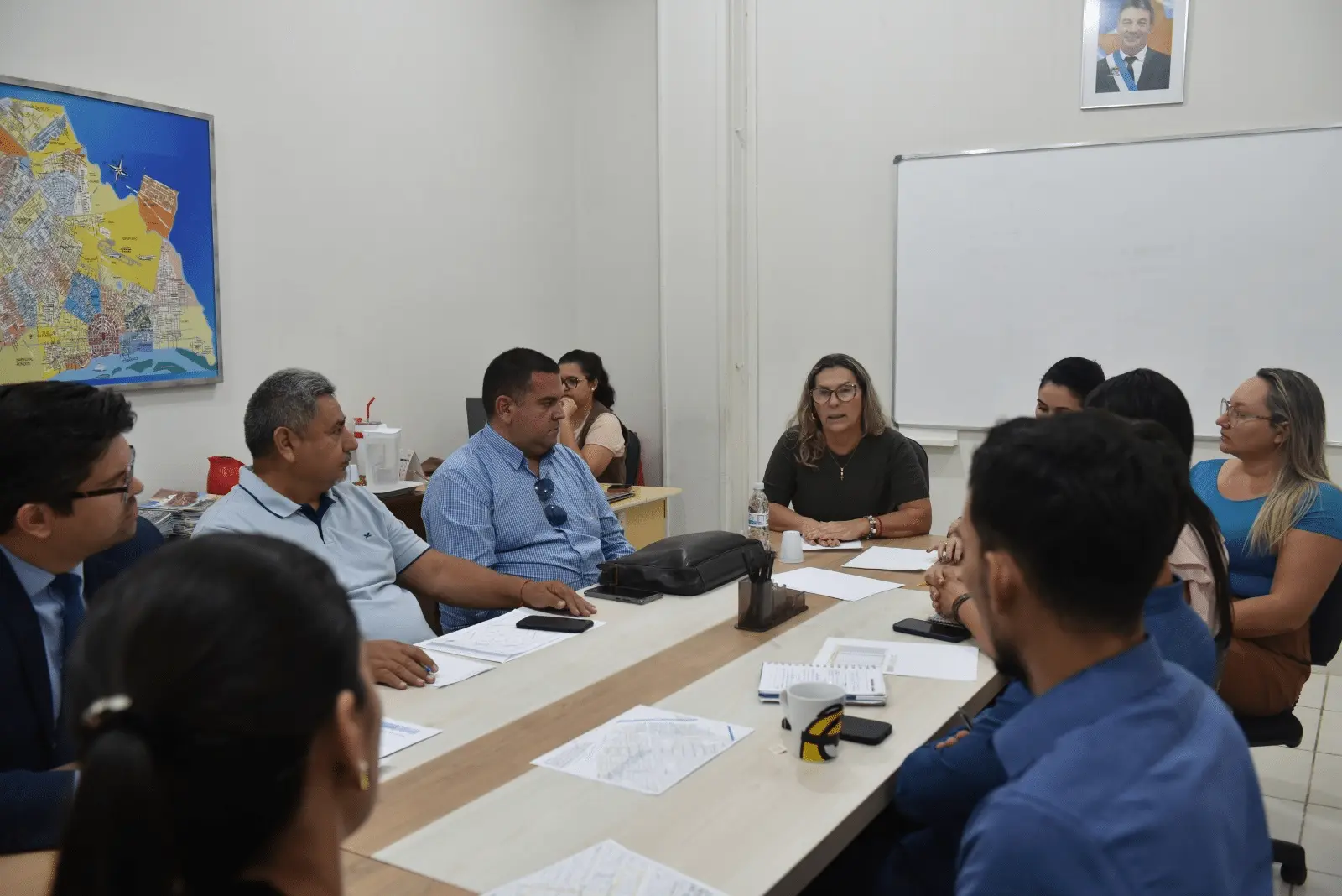 Governo de Roraima começa medição topográfica para regularizar os conjuntos Alvorada 1, Alvorada 2 e Silvio Leite 1 Topografia para a regularizacao fundiaria dos conjuntos habitacionais em Boa Vista Ascom Codesaima 1