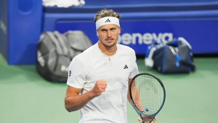 Zverev vira o jogo contra Popyrin e elimina o atual campeão no Canadá