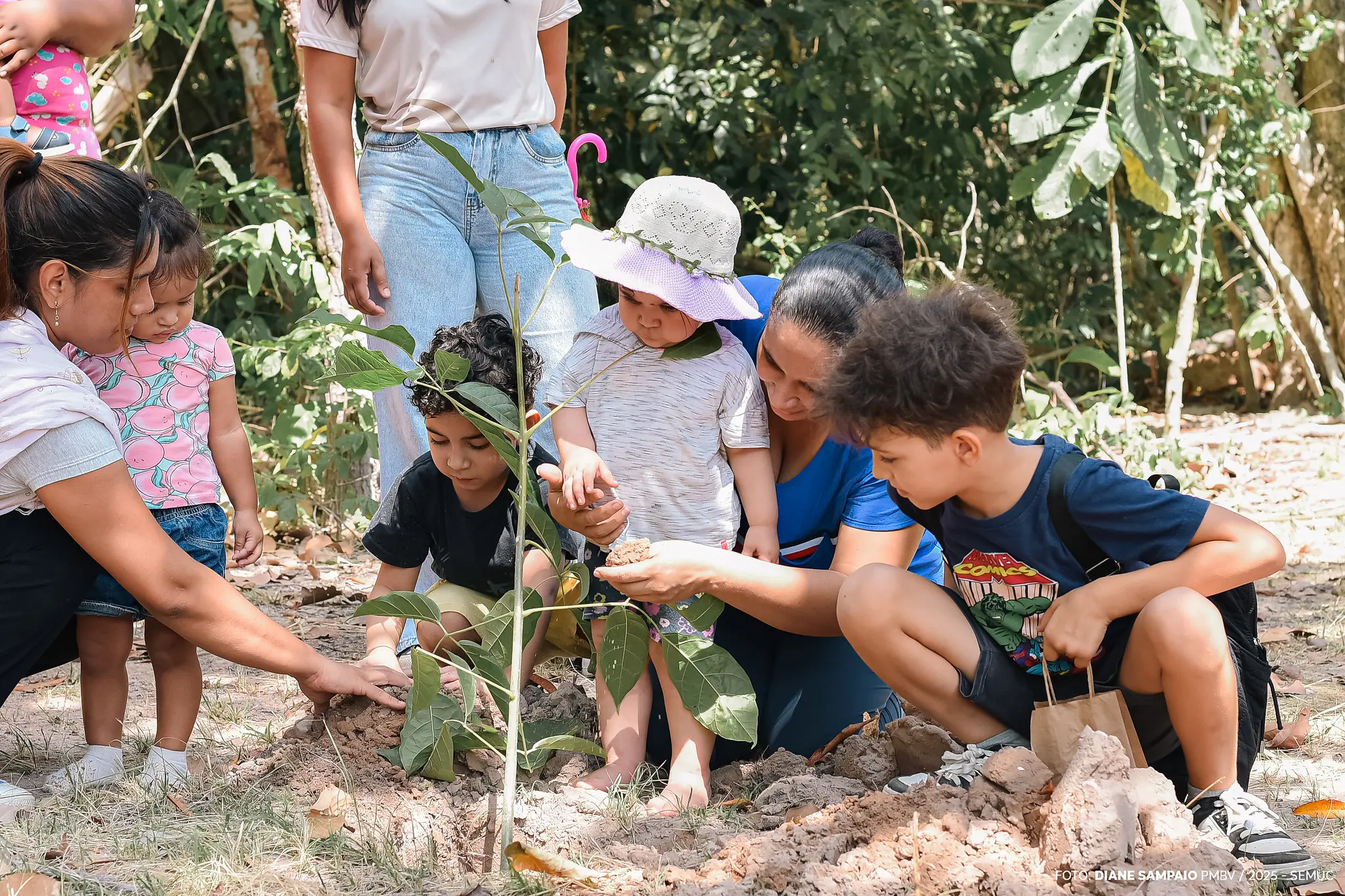 1758910105 564 Encerramento da Semana do Bebe celebra brincadeiras na natureza