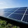BBEnI2Kh paineis solares fotovoltaicos em fundo de ceu azul 179755 12582 740x375