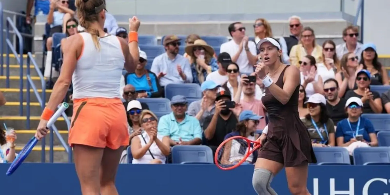 Dupla de Luisa Stefani conquista sua terceira vitória consecutiva e avança para as quartas de final do US Open. 1 Dupla de Luisa Stefani vence 3ª seguida e vai às quartas do US Open