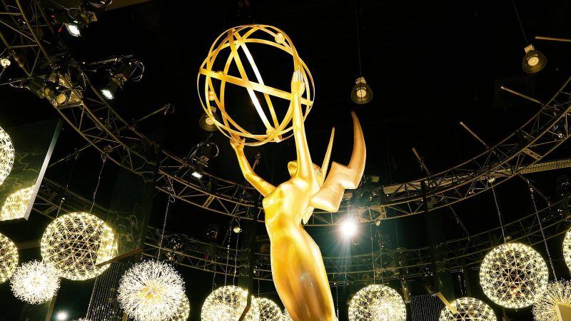 onde acompanhar o emmy 2025? confira horários e os indicados da cerimônia.