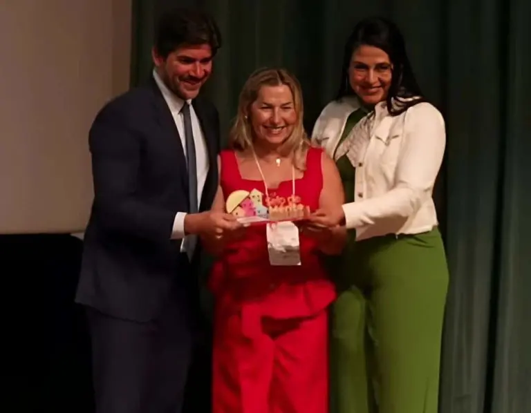 Premio do Aqui Tem Morar Melhor no Forum Nacional de Habitacao Ascom Codesaima 1