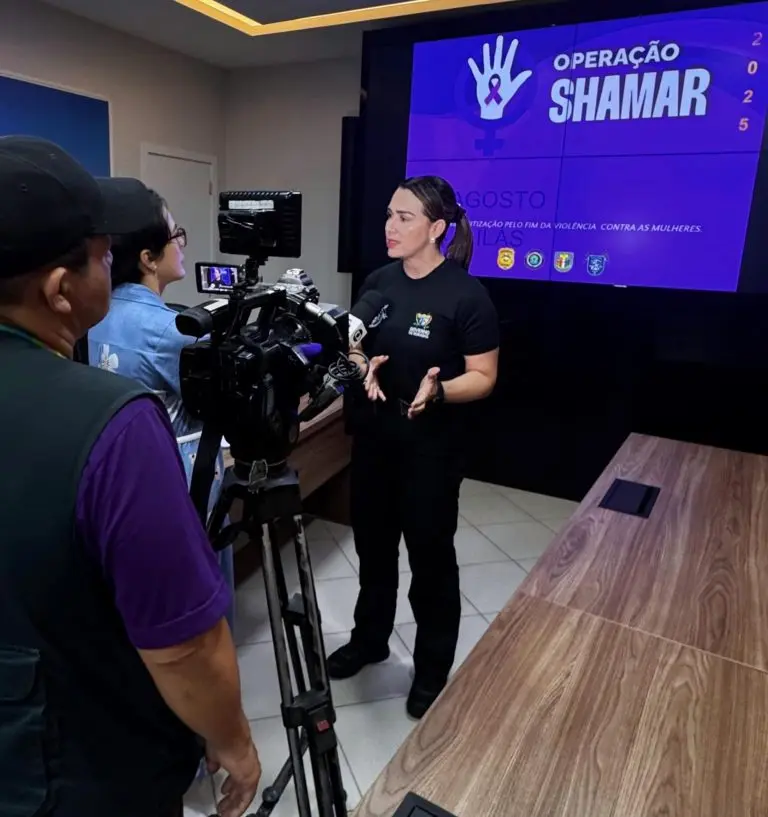 Secretaria Carla Rodrigues Ascom Sesp