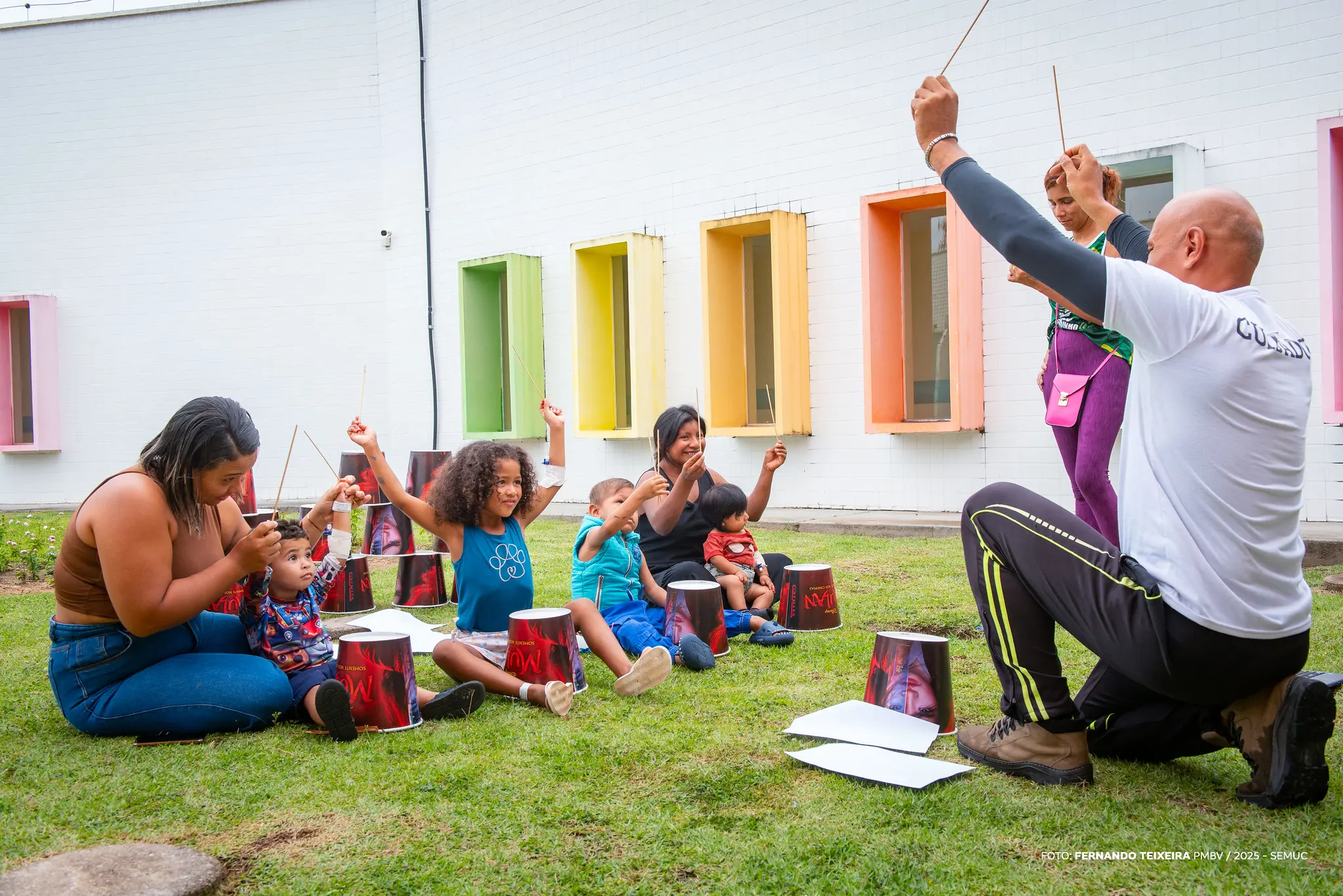 1760082450 421 Cores musica e alegria animam criancas no Hospital Santo Antonio